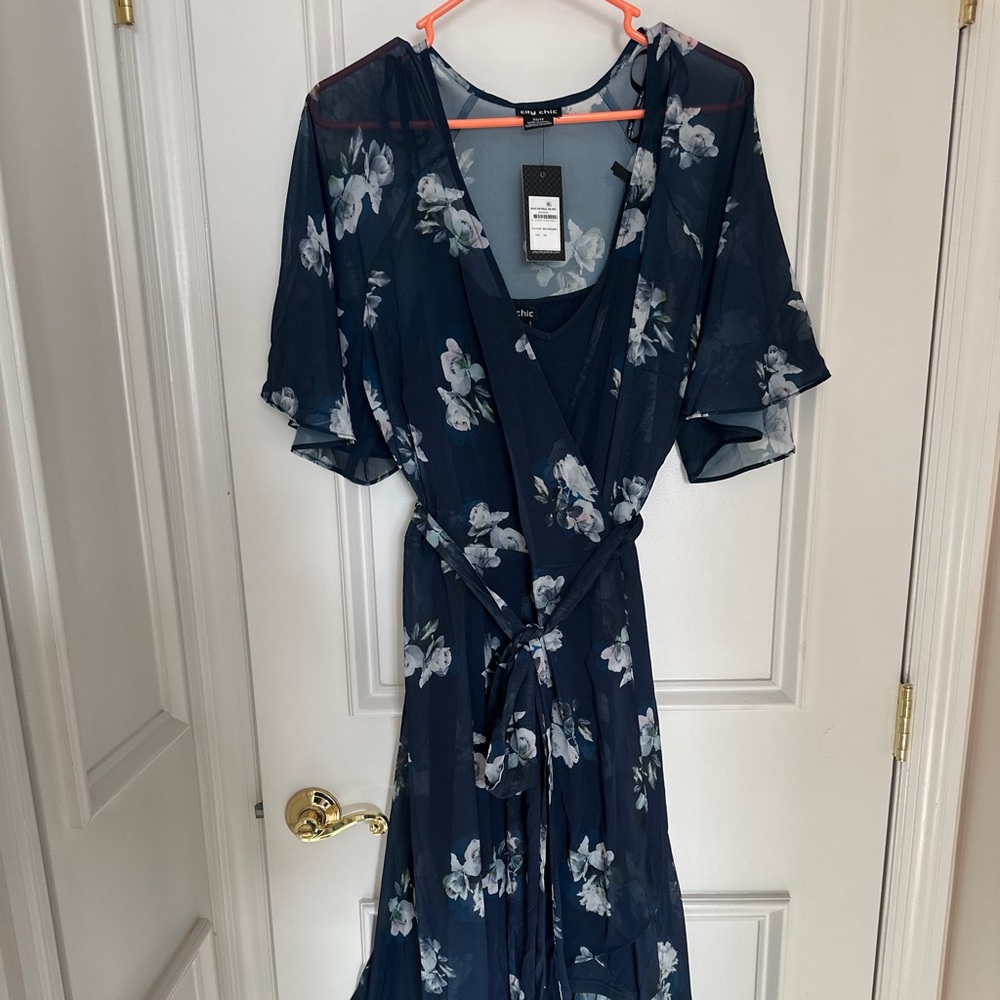 City Chic maxi floral printed wrap dress, color navy bouquet